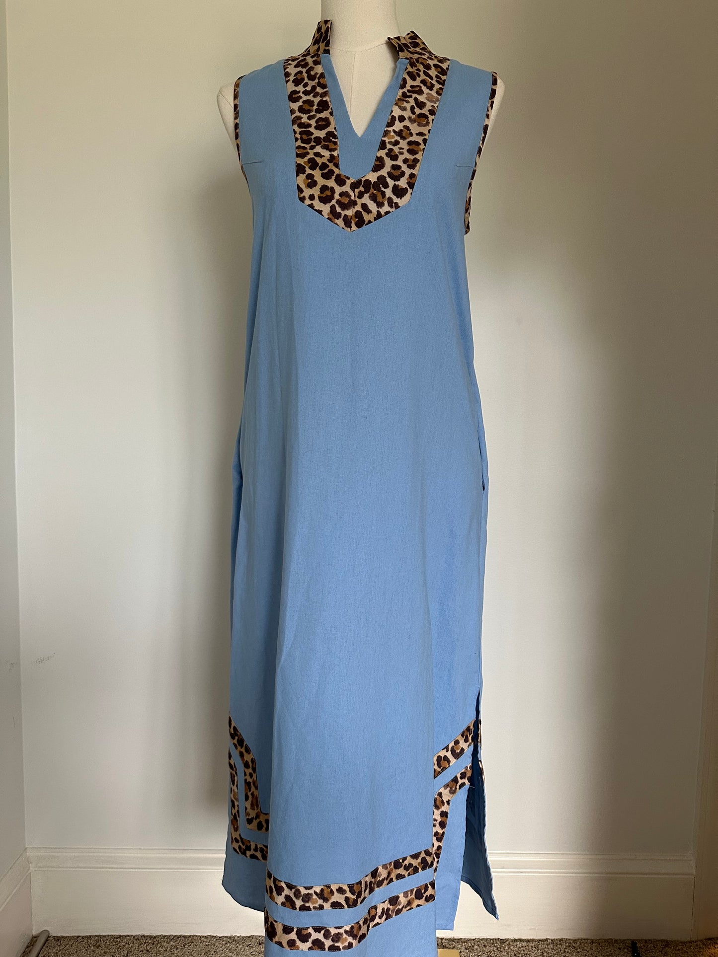 SOPHISTICATED LEOPARD TRIM MIDI DRESS