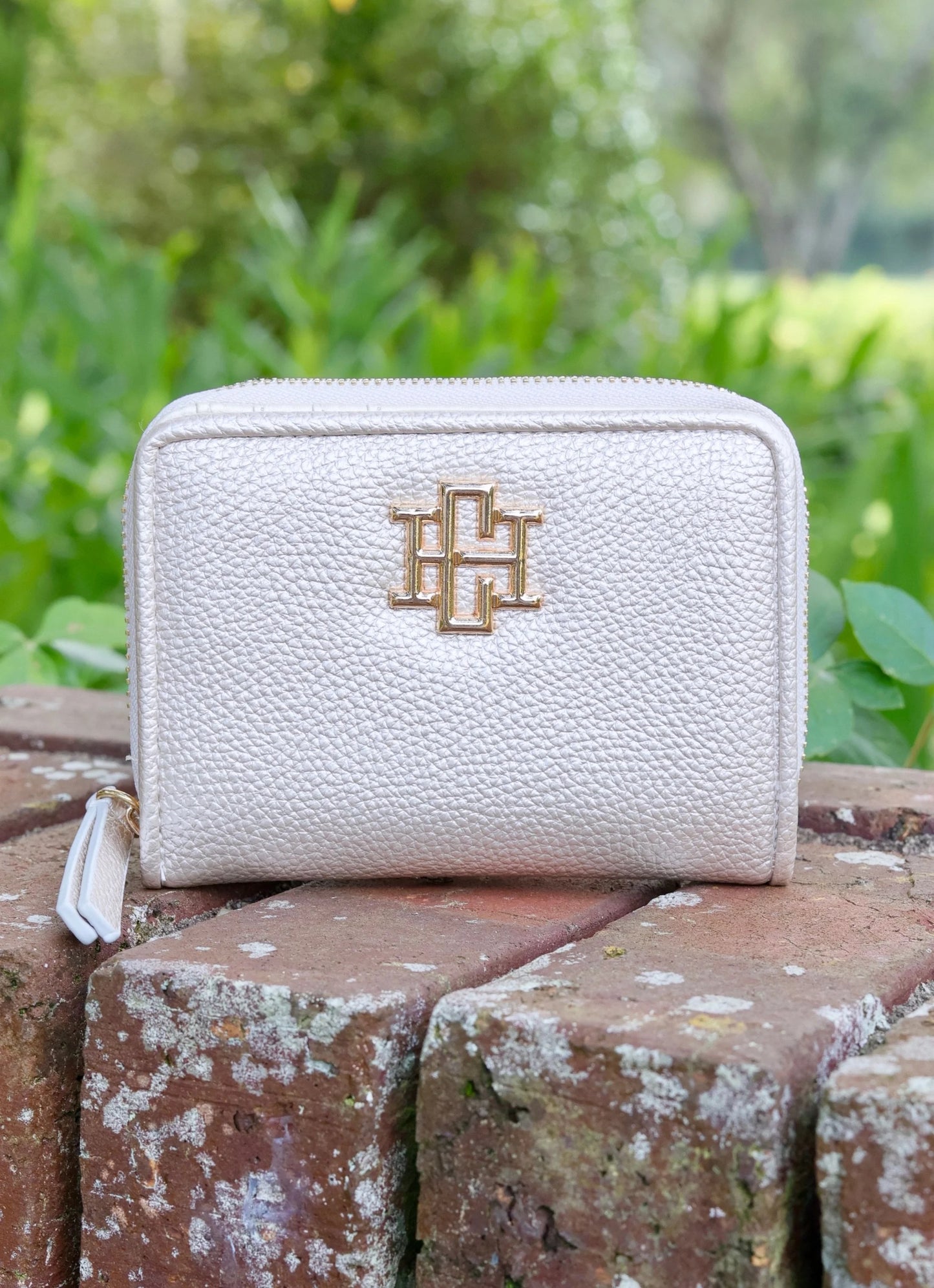 NADINE ZIPPERED WALLET-PEARL