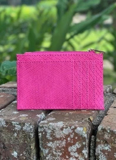 MOLLY ZIP CARD HOLDER-FUSCHIA