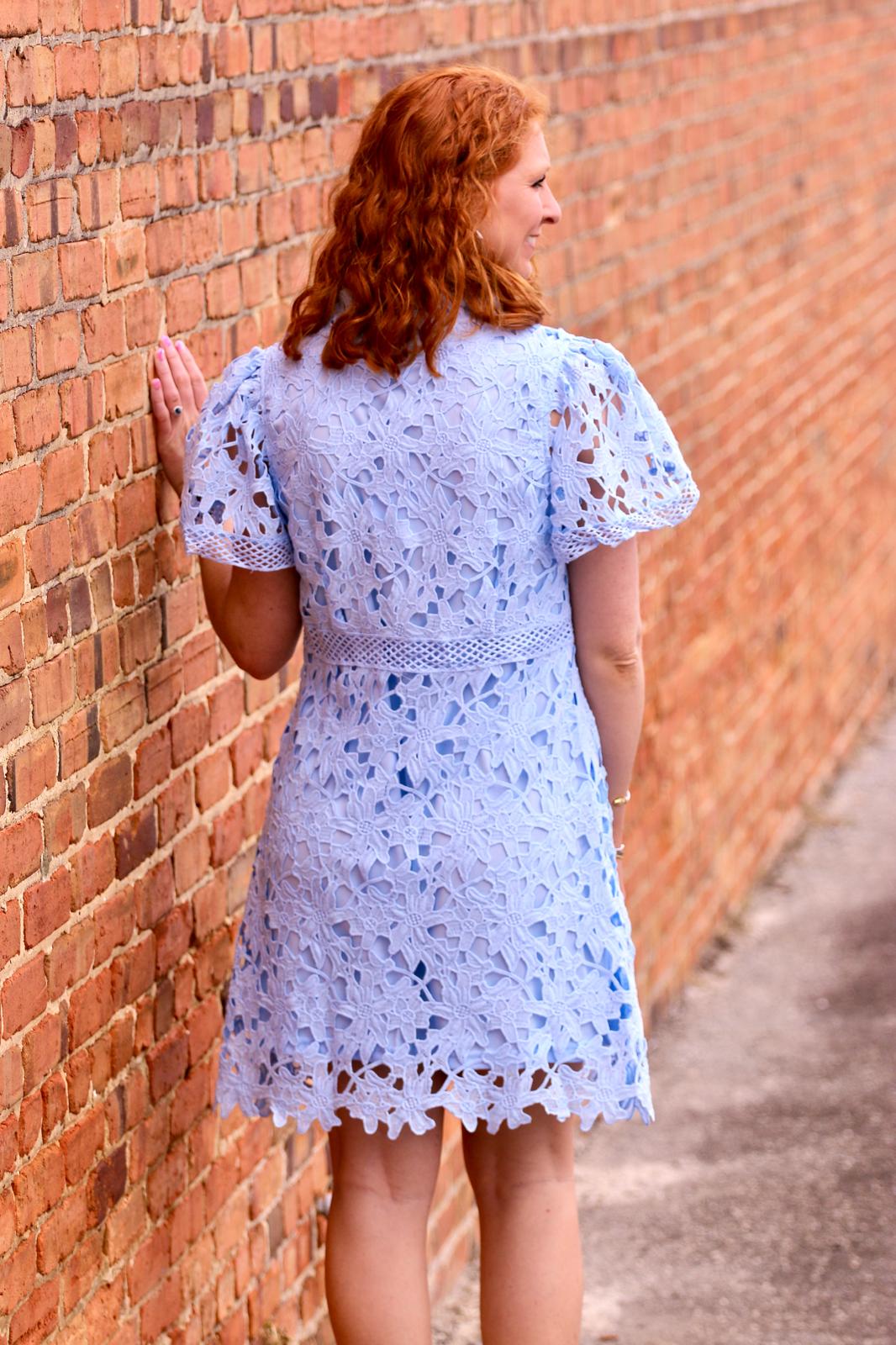 FLORAL LACE MINI DRESS
