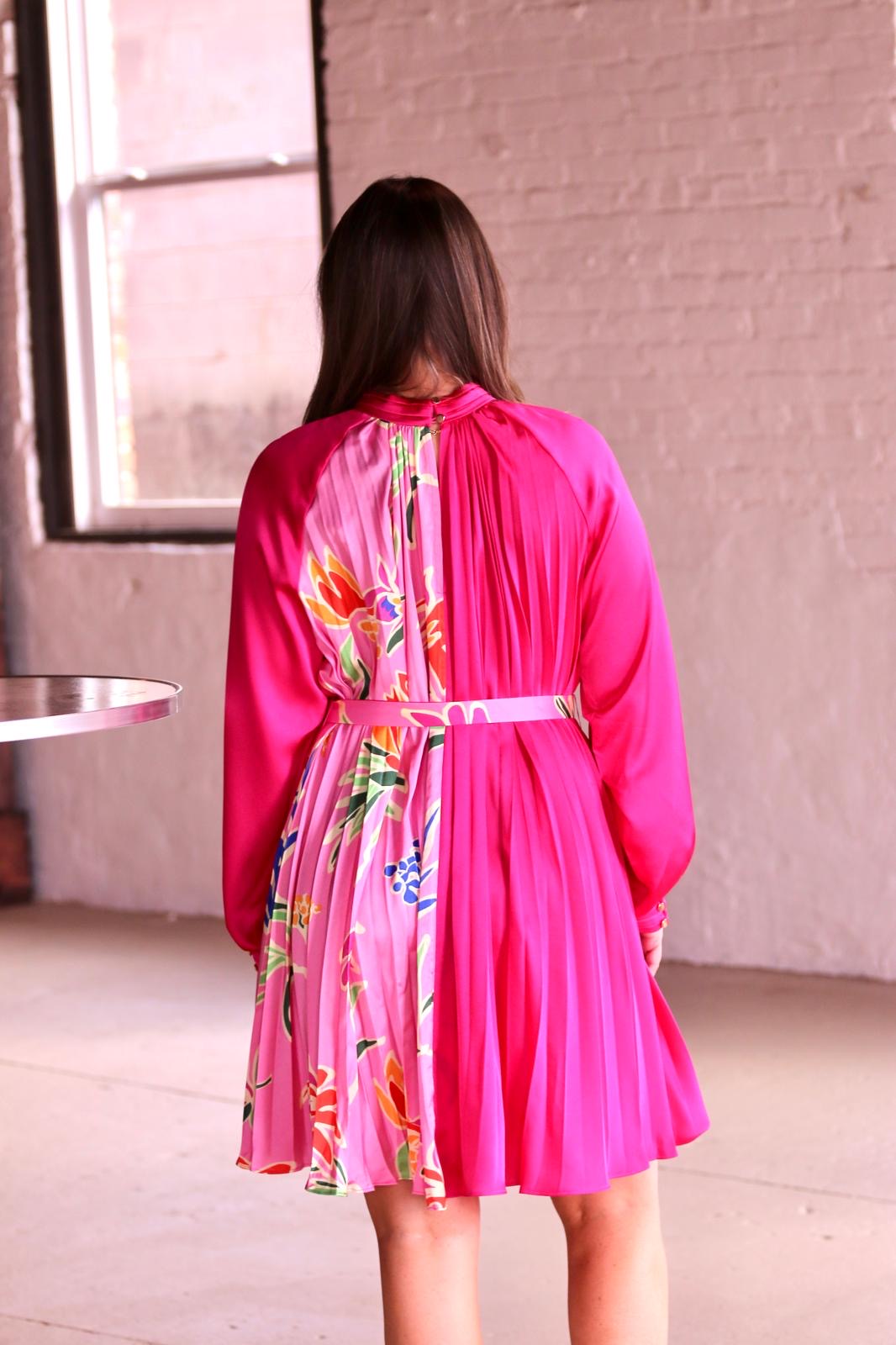FLORAL PINK PLEATED DRESS