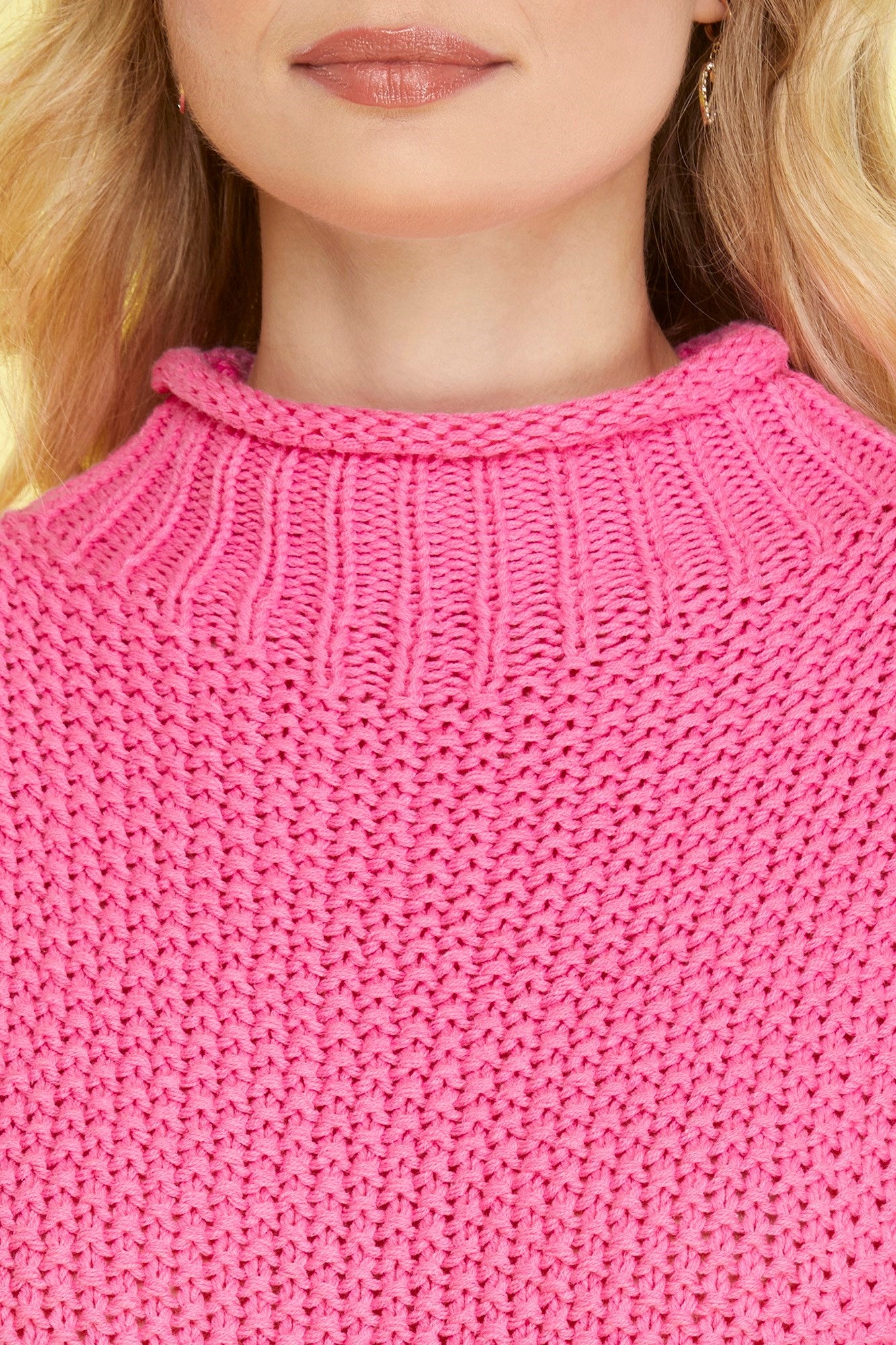 MOCK NECK SWEATER