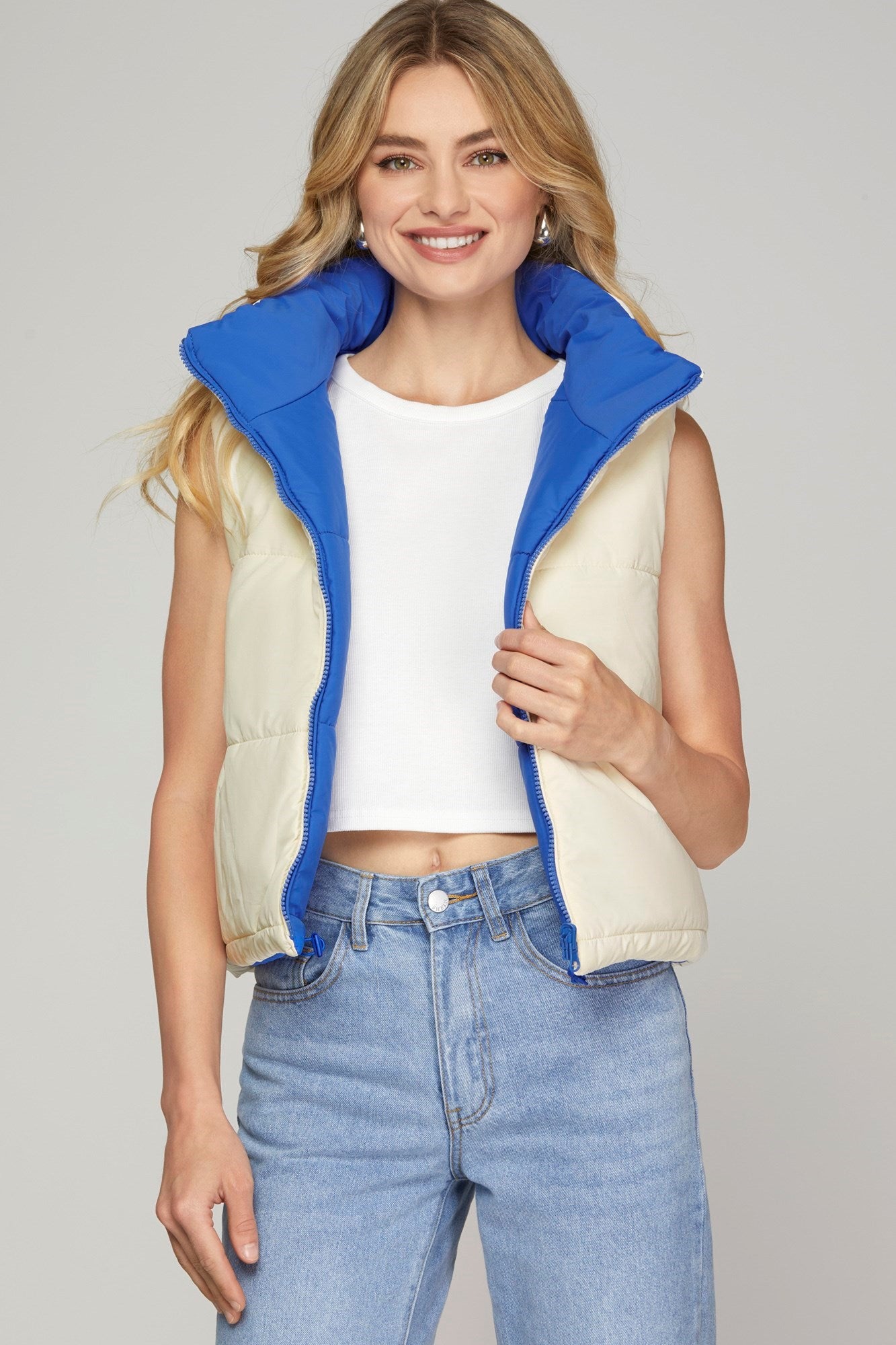 REVERSIBLE ZIP UP DRAWSTRING PUFFER VEST WITH SIDE POCKETS