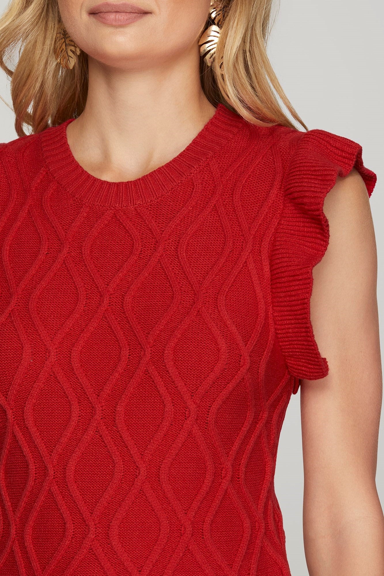 RUFFLED SLEEVE CABLE KNIT SWEATER