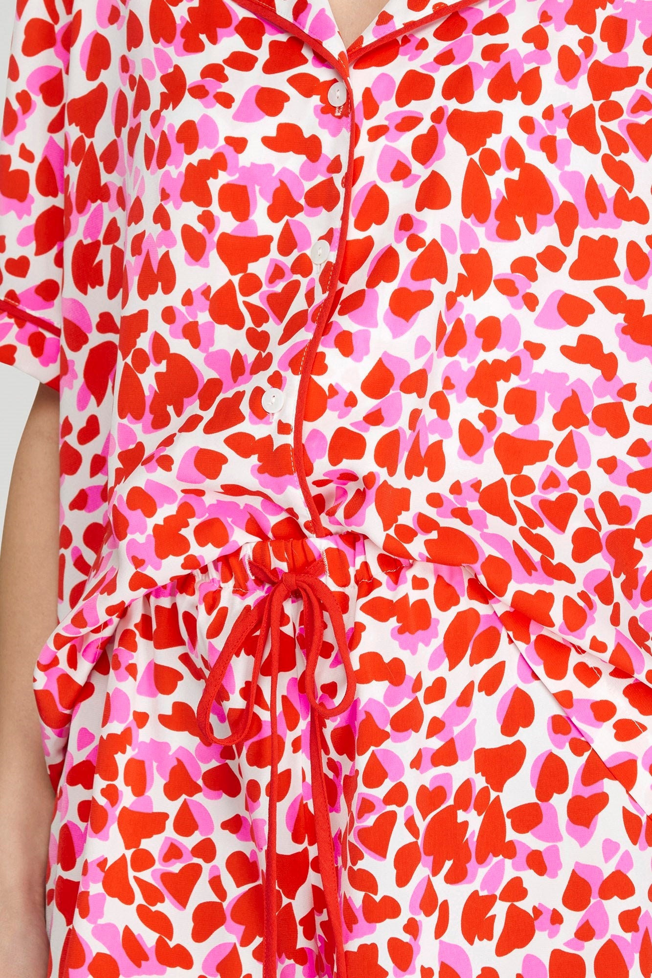 HEART PRINT PAJAMA SHORTS SET-OFF WHITE/PINK