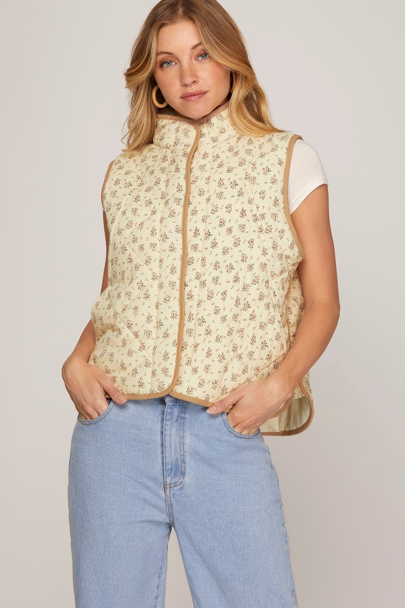 FLORAL PRINT QUILTED VEST WITH CONTRAST BINDING AND POCKETS