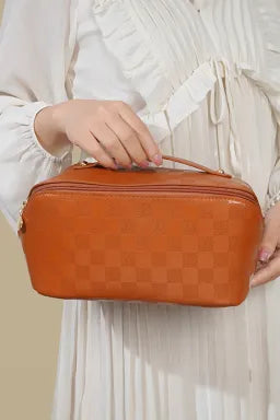 CHECKERED COSMETIC BAG WITH HANDLE