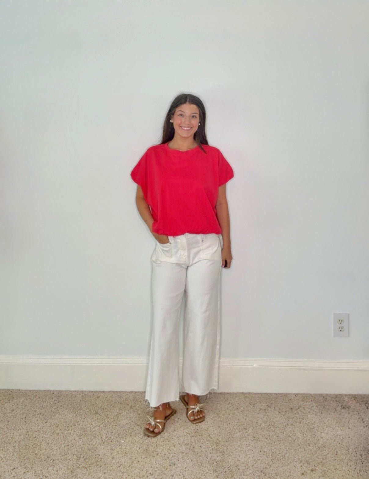 HARLOW CROPPED ELASTIC HEM TOP - RED - Gopher Lane Boutique & Gifts
