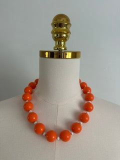ORANGE BEADED NECKLACE WITH WHITE ACCENTS