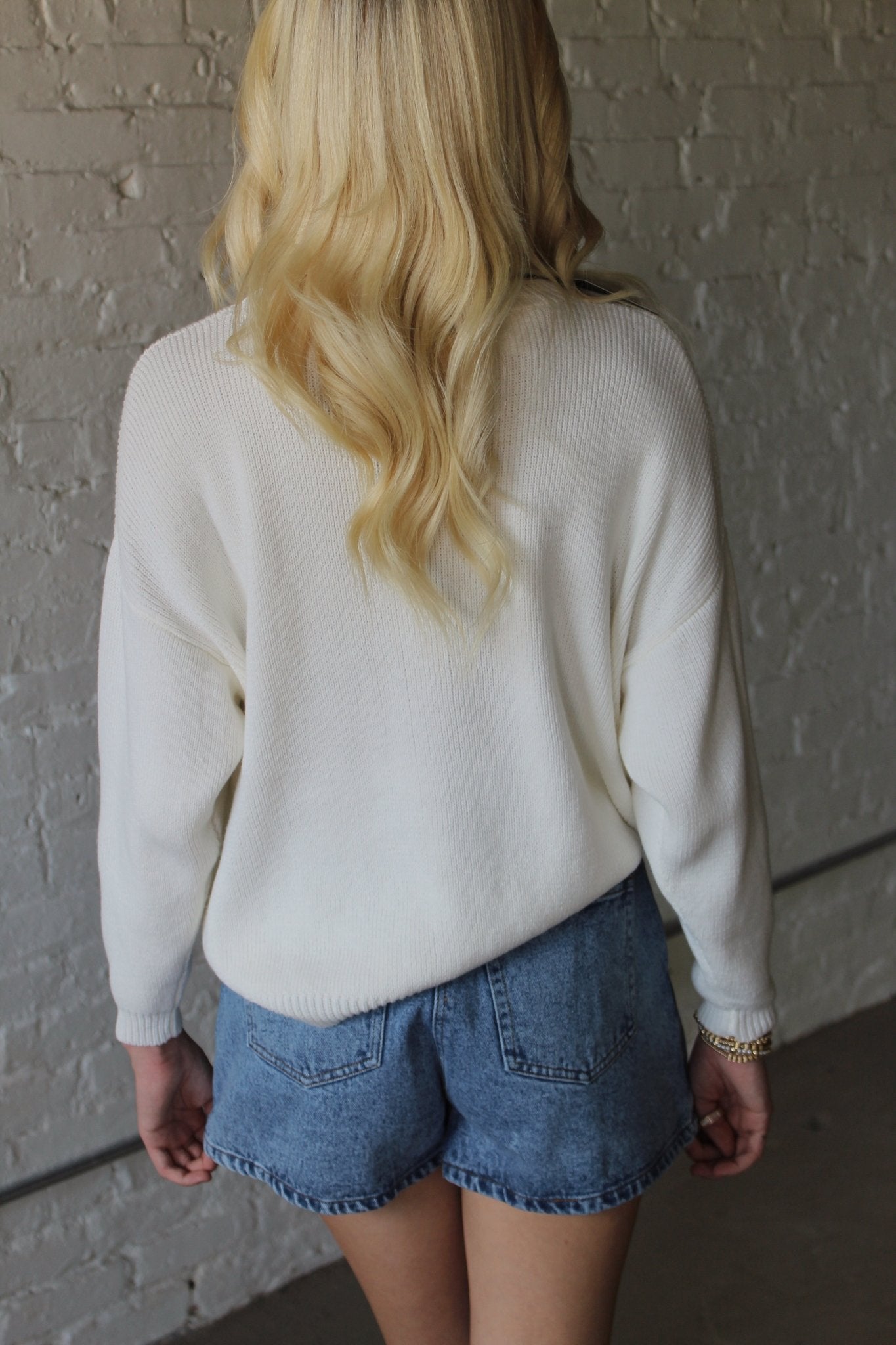 AMERICANA SWEATER - Gopher Lane Boutique & Gifts