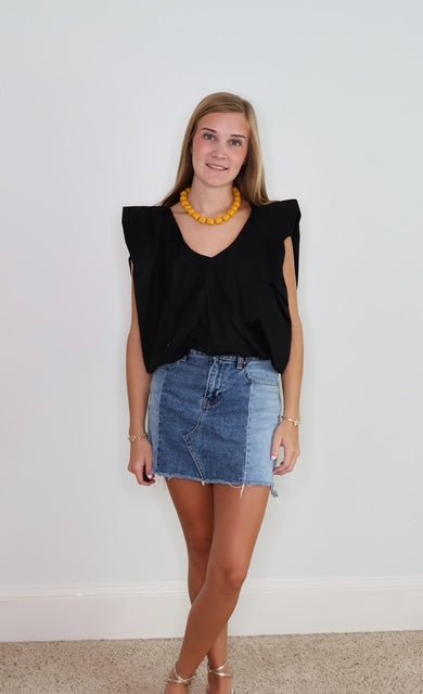 AURA BUBBLE HEM TOP IN BLACK BY KARLIE - Gopher Lane Boutique & Gifts