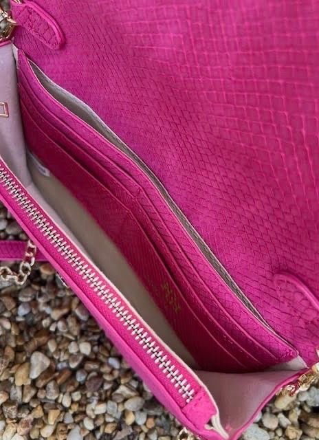 BRYN CLUTCH/CROSSBODY - FUSCHIA - Gopher Lane Boutique & Gifts