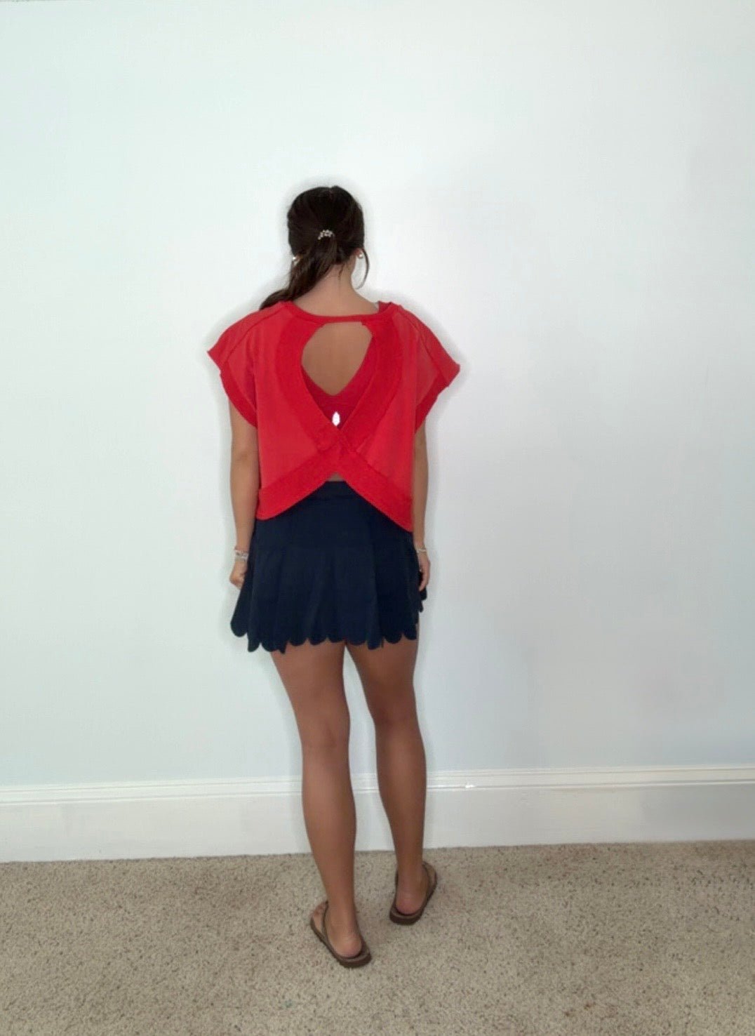 EFFORTLESS EDGE TOP - RED - Gopher Lane Boutique & Gifts