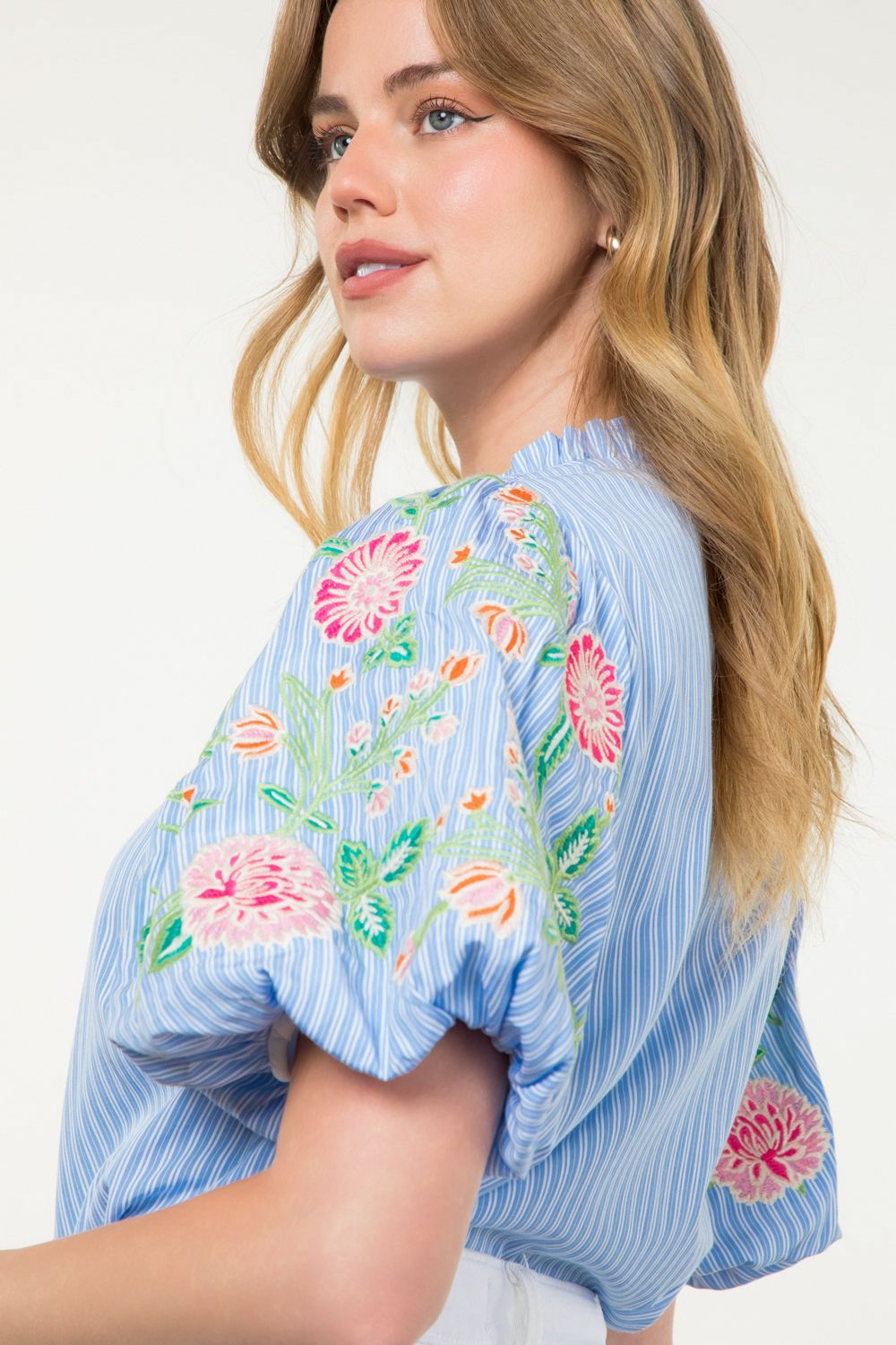 FLOWER POWER TOP - Gopher Lane Boutique & Gifts