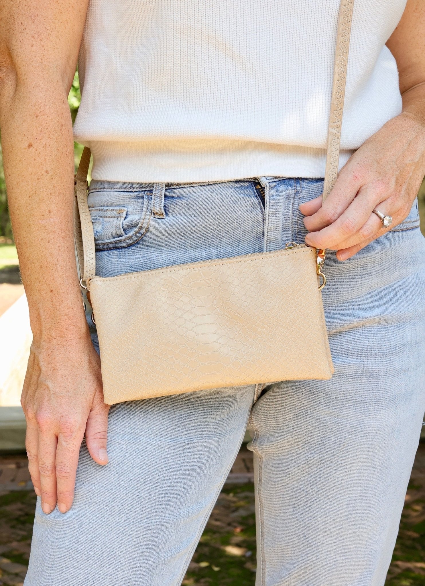 LIZ CUSTOM COLLECTION CROSSBODY - TAN ES - Gopher Lane Boutique & Gifts