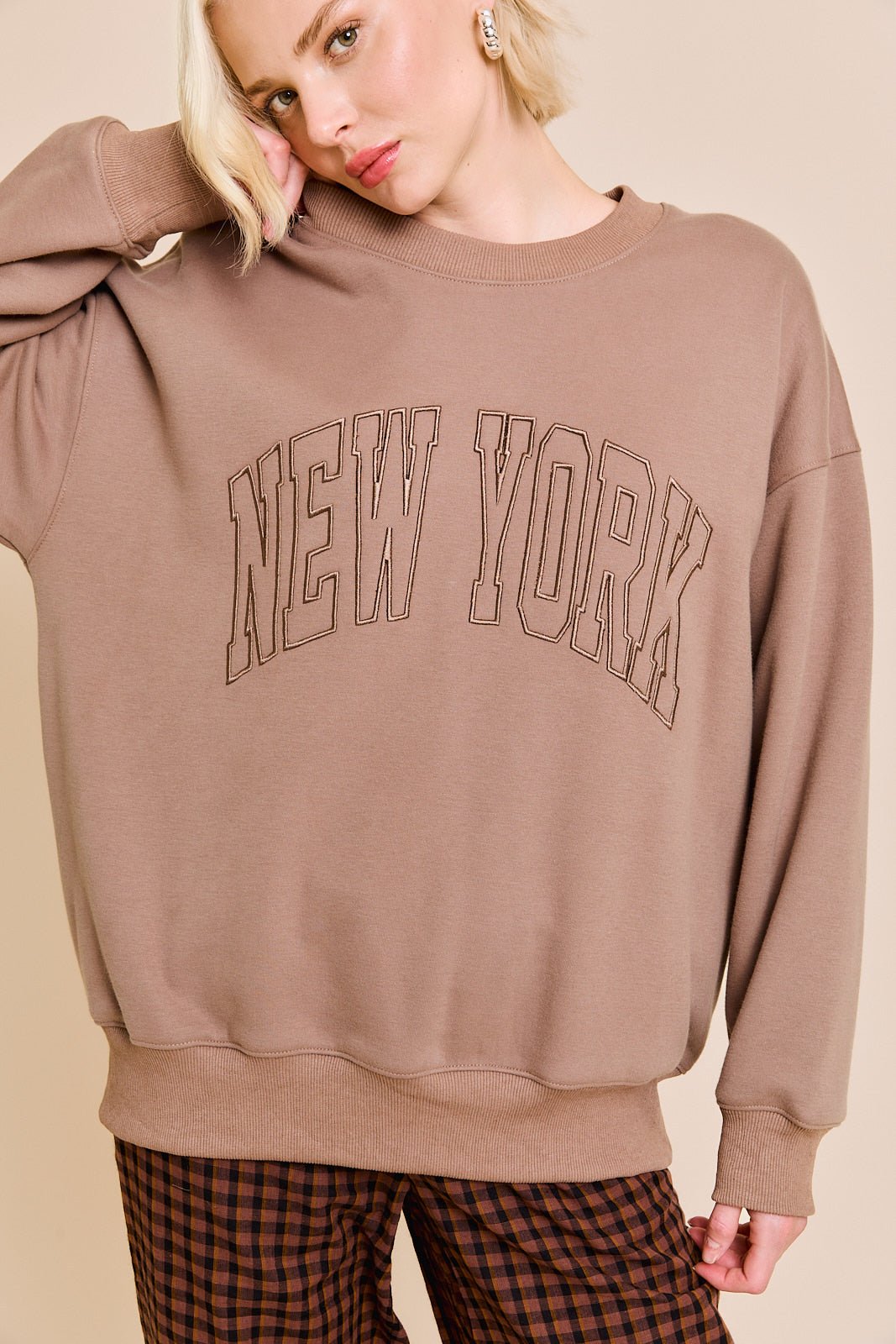 "NEW YORK" CREW NECK OVERSIZED SWEATSHIRT - Gopher Lane Boutique & Gifts